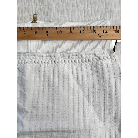 DIAMOND SUPPLY CO. Women's White Quartz Mini Skirt Sz L NWT - Picture 4 of 7